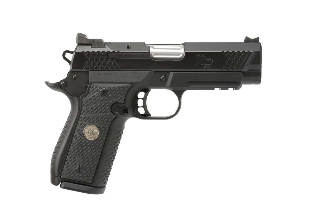 Handguns Wilson Combat 4" 9mm WILS 2EDCX-CPR-9  EDC XP 2.0 9M 4" 15R LIGHTRAIL • Model: 4"